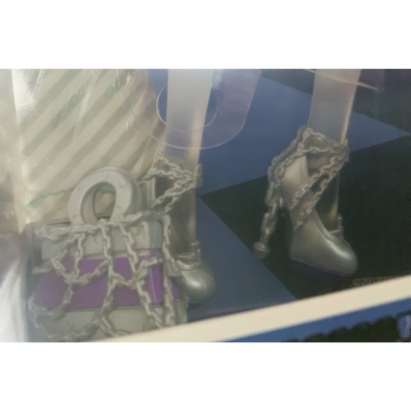 Monster High 2013 Spectra Rochelle Lagoona Ghouls Night Out New in Unopened Box - Picture 9 of 17